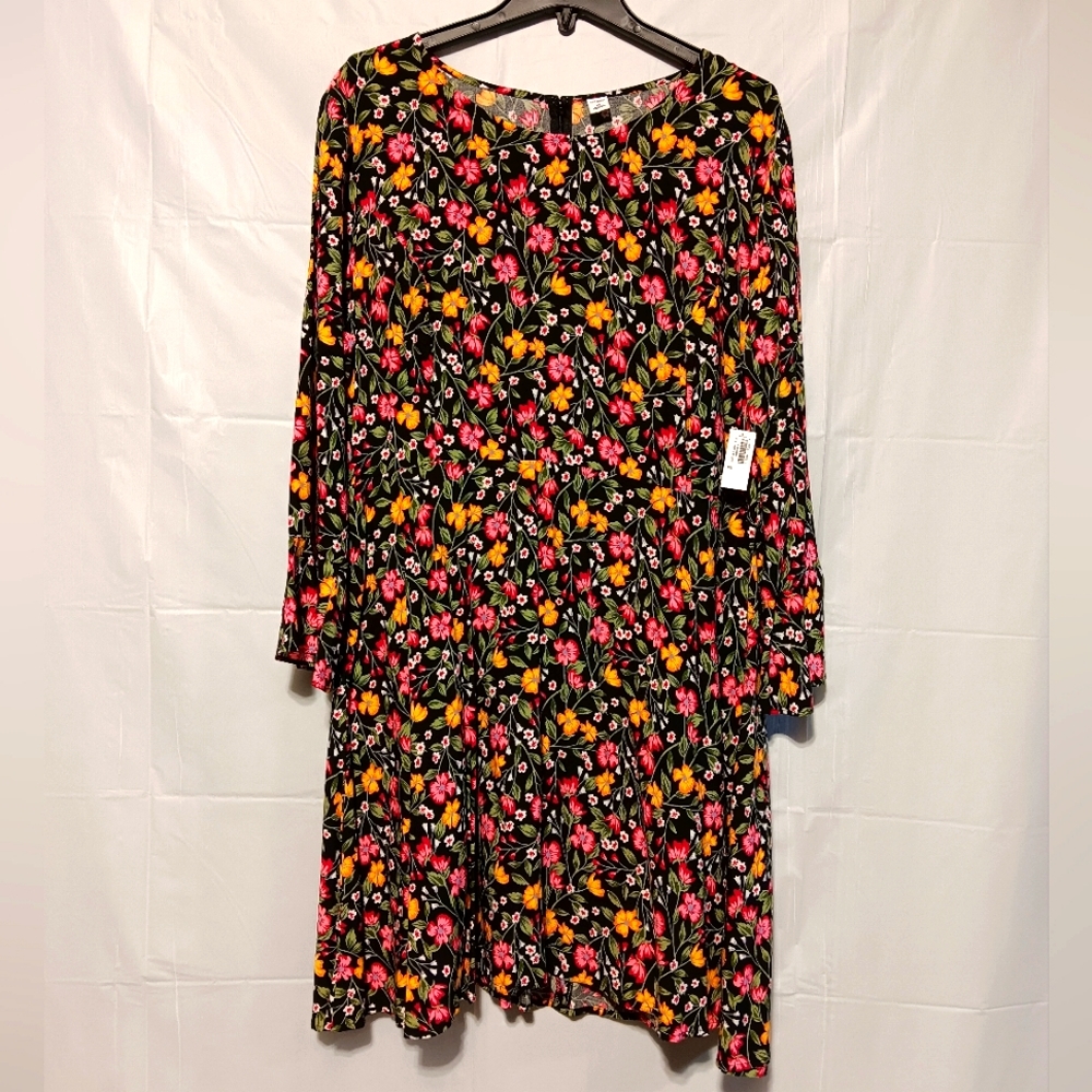 NWT Old Navy Floral Dress, A-line, Bell Sleeves, Flowy, Stretchy Sides, XL